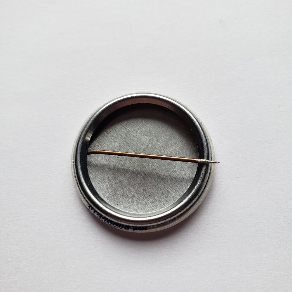 De-Elect The President Pinback Button Pin - Picture 2 of 2